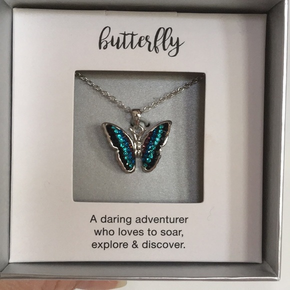 NWT 🦋 FINE SILVER BLUE CRYSTAL BUTTERFLY NECKLACE - Picture 4 of 6